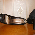 Отдается в дар Черные туфли на каблуке 39 размер