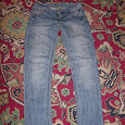 Отдается в дар джинсы рост примерно 158-164, может даже чуть побольше
