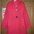 Отдается в дар Пальто женское, демисезонное, крррасное,42 размер
