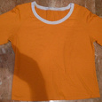 Отдается в дар Футболка-блузка оранжевая