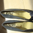 Отдается в дар туфли женские 35-36 и 37-38