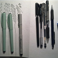 Отдается в дар Очередной дар художникам\чертежникам — карандаш автоматический, черные ручки и линеры
