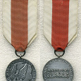 Отдается в дар Польская медаль «За заслуги в защите страны»