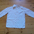 Отдается в дар Рубашка белая на мальчика 5-6 лет
