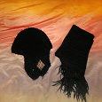 Отдается в дар Комплект: шапка + шарф черного цвета