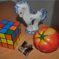 Отдается в дар Мелочи: Конь, кулон, кубик Рубика, подставка под зубочистки