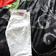 Отдается в дар Белые джинсы 46 размера