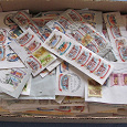 Отдается в дар Куча марок с конвертов (марки России)