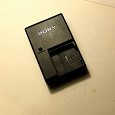Отдается в дар Зарядное устройство Sony BC-CSGB