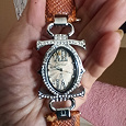 Отдается в дар Часы женские на ремешке Cartier.