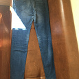 Отдается в дар Джинсы (брюки джинсовые 46-48 размер)