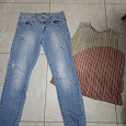 Отдается в дар молодежный комплект: джинсы + майка р.44