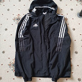 Отдается в дар Ветровка adidas размер 48-50