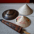 Отдается в дар Шляпы и зонт из Вьетнама и Таиланда