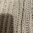 Отдается в дар свитер оверсайз, цвет песочный/бежевый, бу, связан на заказ, размер 48-50