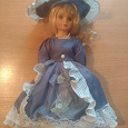 Отдается в дар Фарфоровая кукла, 29 см.