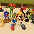 Отдается в дар Пластиковые игрушки супер-героев
