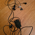 Отдается в дар Зарядка SonyEricsson, гарнитура Nokia HS-5