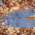 Отдается в дар Дарю джинсы на лямках детские рост 98-104