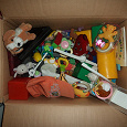 Отдается в дар Коробка игрушек для ребенка до 3 лет