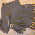 Отдается в дар Головной убор — шапка, шарф и перчатки