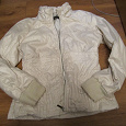 Отдается в дар куртка бело-бежевая 42 размер