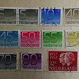Отдается в дар марки — стандарты N2: Нидерланды, Великобритания