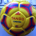 Отдается в дар Футбольный мяч Adidas