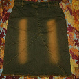 Отдается в дар юбка джинсовая стреч любимая и потому очень бережно носимая размер 44-46 неполный