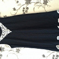 Отдается в дар Черное кружевное платье с вышивкой