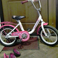 Отдается в дар б/у детский двухколесный велосипед для девочки (бело-розовый) 14" (на 3-4 года)