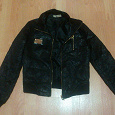 Отдается в дар Куртки женские: Куртка-ветровка 38 размера и куртка под кожу 38- 40 Xxs