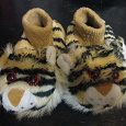 Отдается в дар Тапочки для ребенка-тигренка
