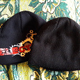 Отдается в дар Две мужские шапки.