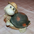 Отдается в дар Черепашка в соломенной шляпке керамическая, ручная роспись