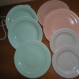 Отдается в дар Посуда — тарелки разные одной серии