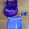 Отдается в дар Практическая магия Escada
