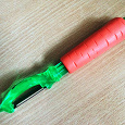 Отдается в дар Овощерезка новая, ручка в виде морковки