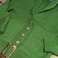 Отдается в дар свитер зеленого цвета
