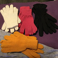 Отдается в дар 4 пары теплых перчаток