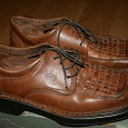 Отдается в дар мужская обувь 2 пары. 42 размер маломерки