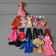 Отдается в дар Кукла Bratz и одежда для куклы Барби