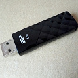 Отдается в дар USB флешка 4Gb