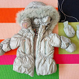 Отдается в дар Теплая зимняя курточка на девочку 1,5 года и варежки в комплекте