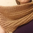 Отдается в дар осенний шарф-хомут или шарф-снуд крупной вязки женский