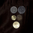 Отдается в дар Пять монет