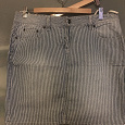 Отдается в дар Юбка джинсовые, р.46-48, покупала в Праге