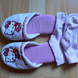 Отдается в дар Тапочки и носочки для девочки 31-32 размер