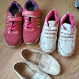 Отдается в дар Спортивная обувь для девочки