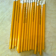 Отдается в дар Простые карандаши с ластиком 22 шт.